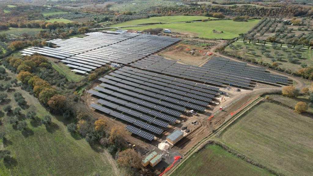 Forging Italy's Sustainable Future: Successes in Industrial Decarbonisation with Renewables and Customers